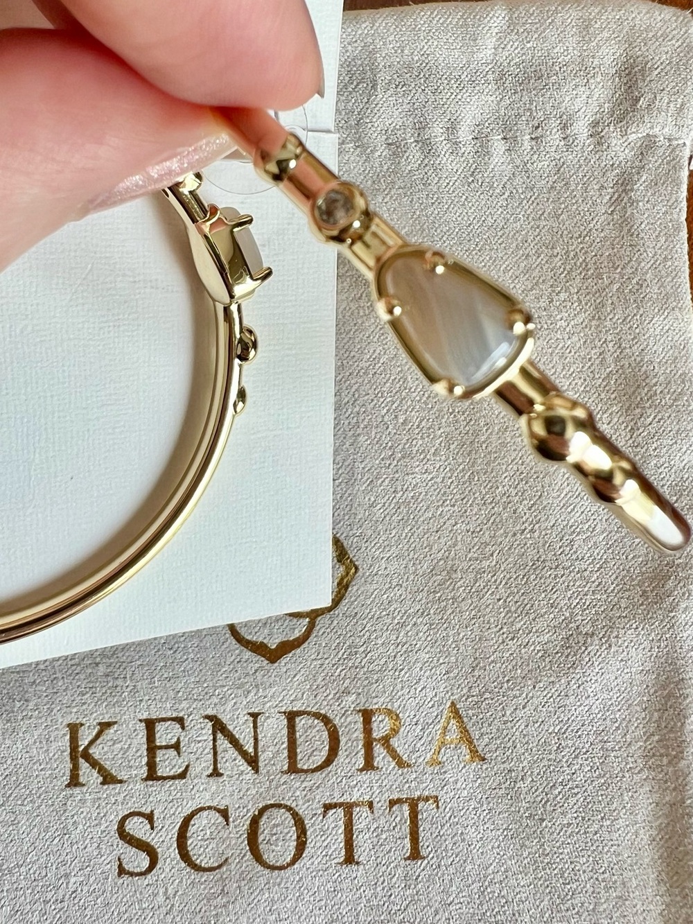 NWT Kendra Scott Lyra Gold Hoop Earrings with Agate and Crystal Accents - Picture 3 of 8